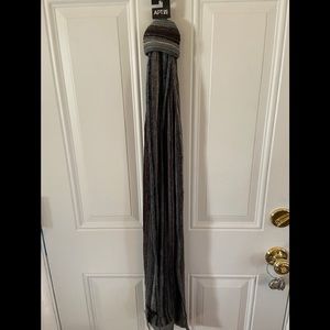 NWT-Apt.9 Scarf